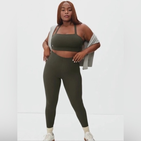 Everlane Pants - NWT Everlane Perform Regular Leggings, XS, S Dark Green